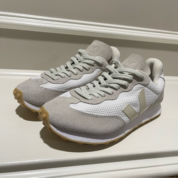 Veja Shoes - VEJA Women's Rio Branco Low Top Sneakers Size 8